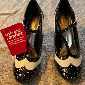 Madeline Black and white heels. Brand new never worn.